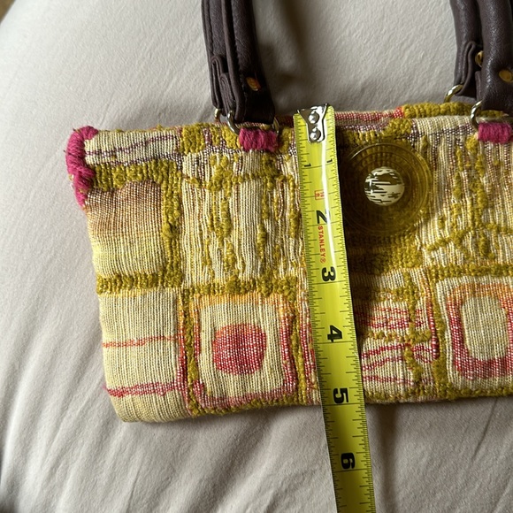 Funky handbag with leather handles - Picture 6 of 7